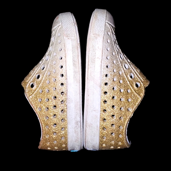 Native Shoes - Picture 1 of 7